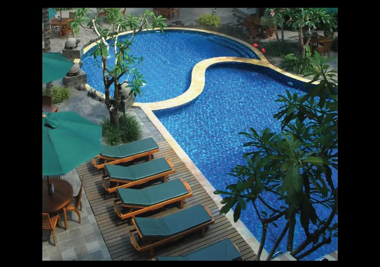 Blue Sky Hotel