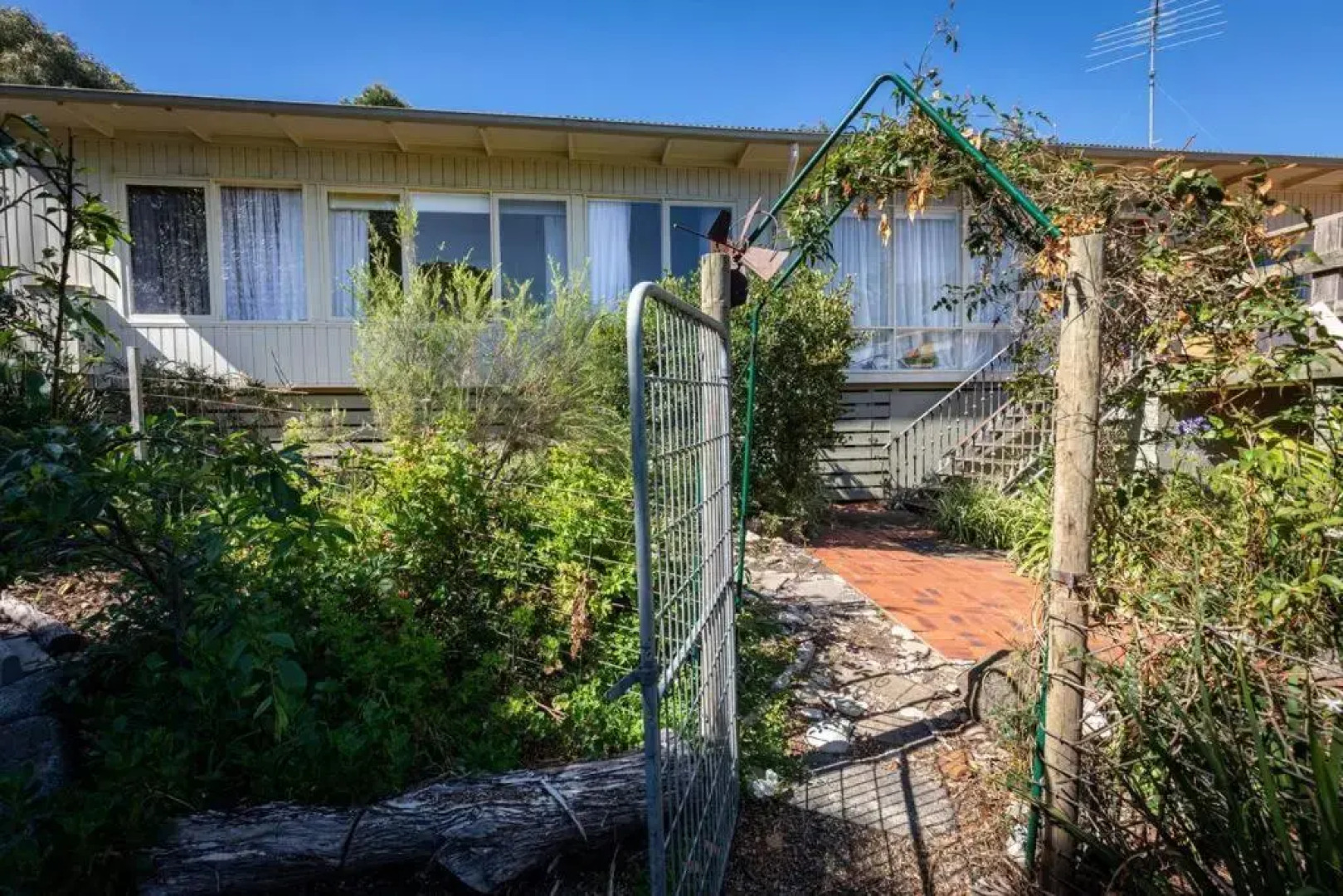 Pet friendly home perfect for 2 or 3 families