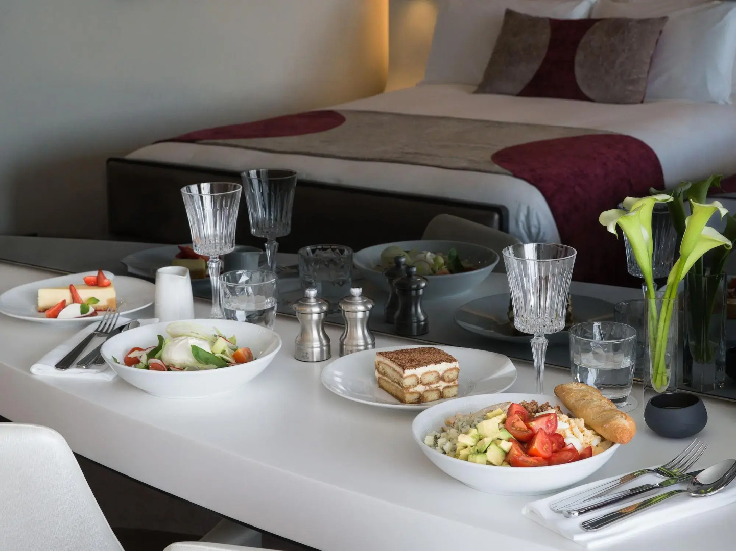 Disney's Hotel New York - The Art of Marvel