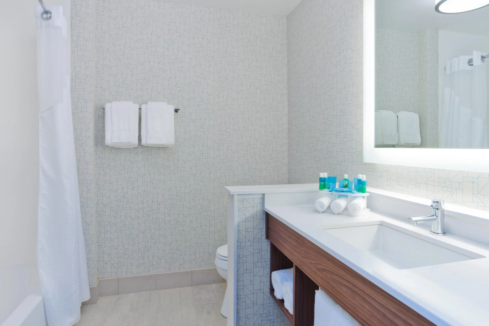 Holiday Inn Express & Suites Medina by IHG