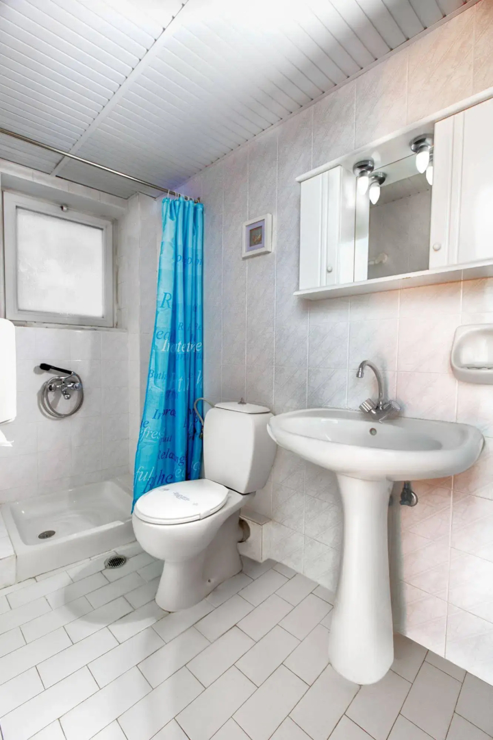 Revekka Rooms
