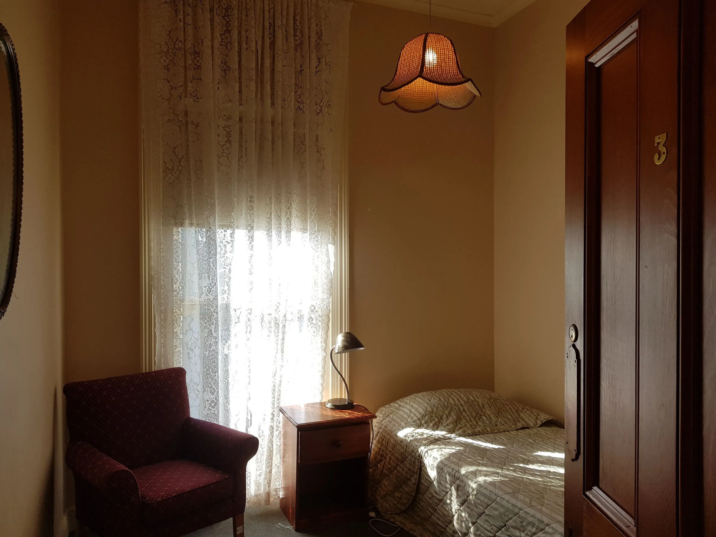 Madden's Commercial Hotel