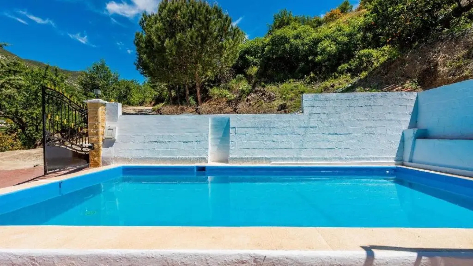 Casa Victoria Alozaina by Ruralidays