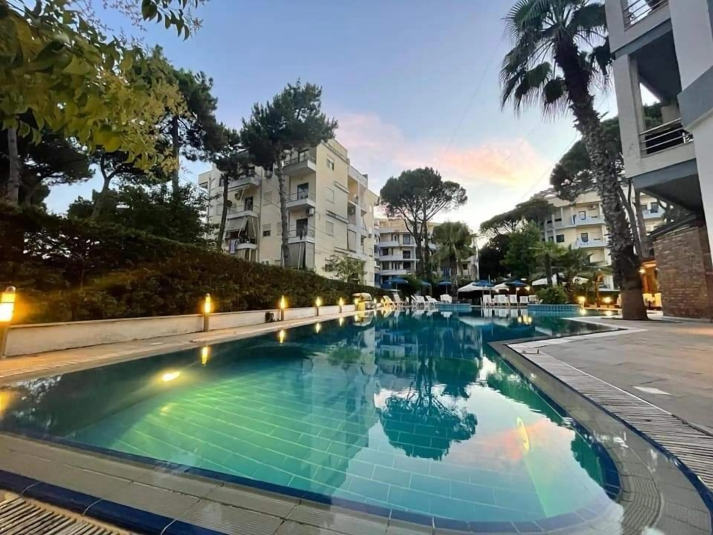 Hotel California Resort