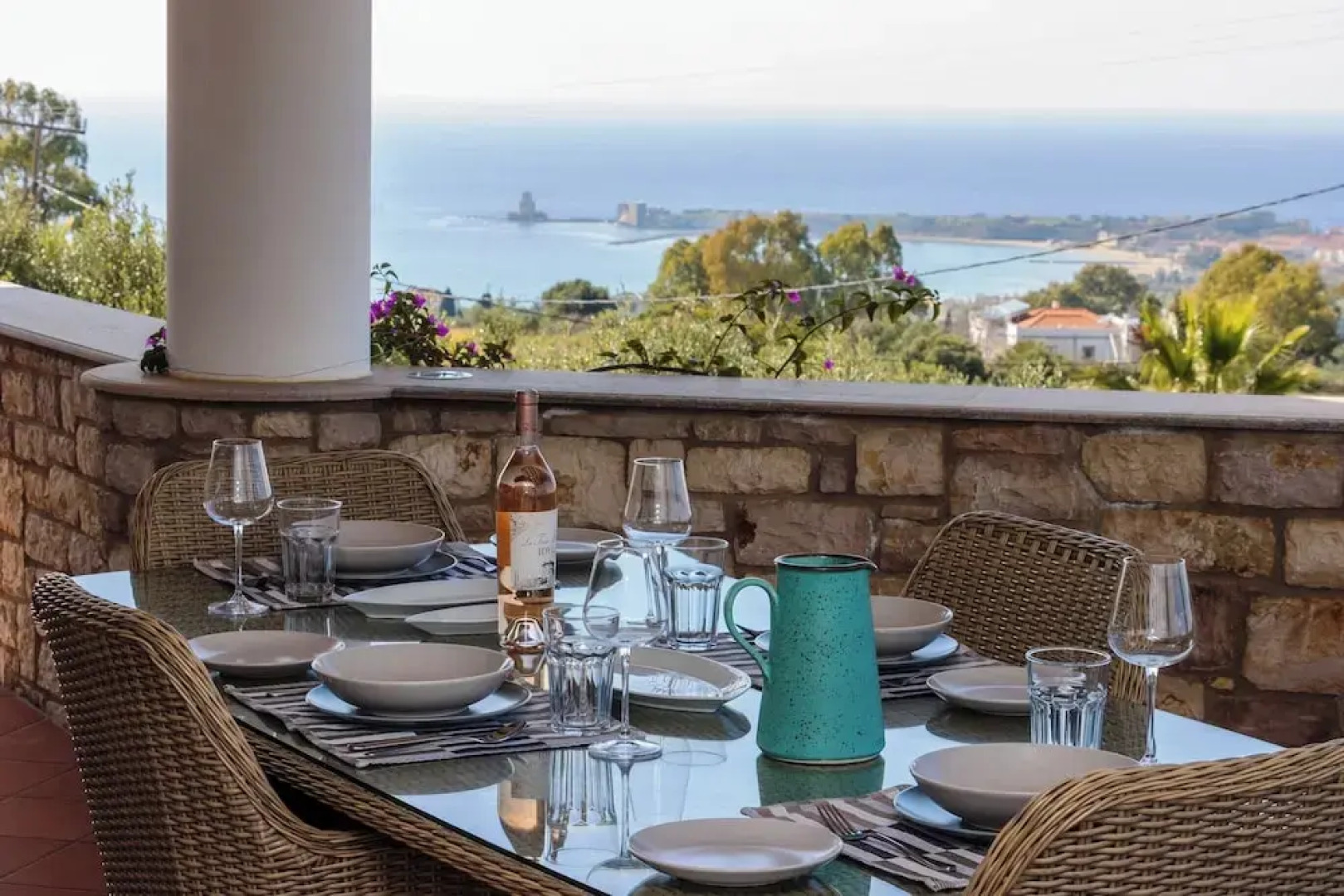 Kbel sea View Villa, Private Pool, Sleeps8, Garden