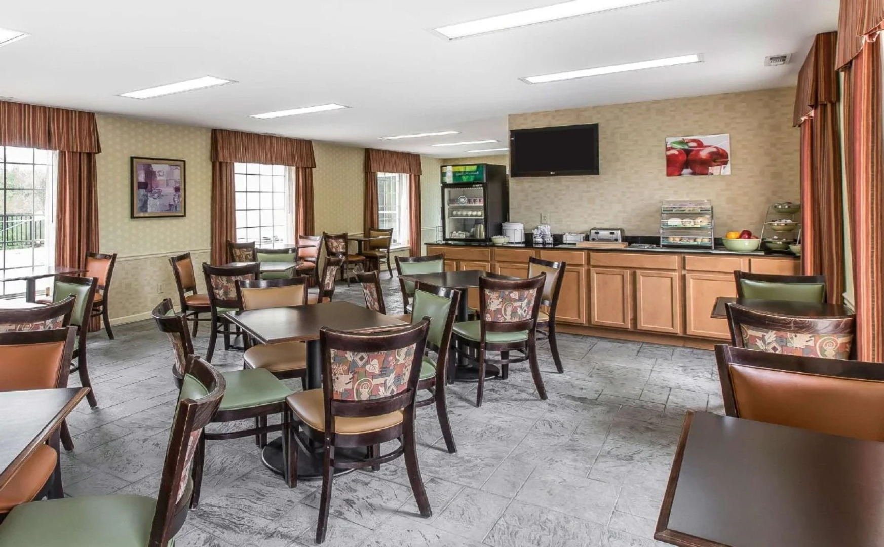 Quality Inn Crossville Near Cumberland Mountain State Park