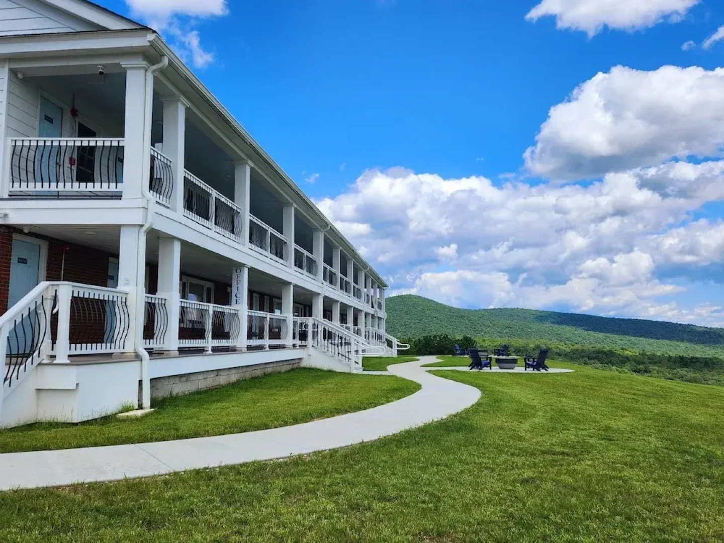 Blue Vista Motor Lodge