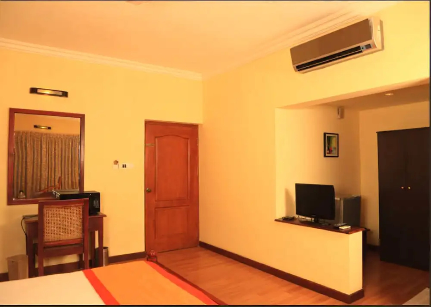 Manor Backwater Resort