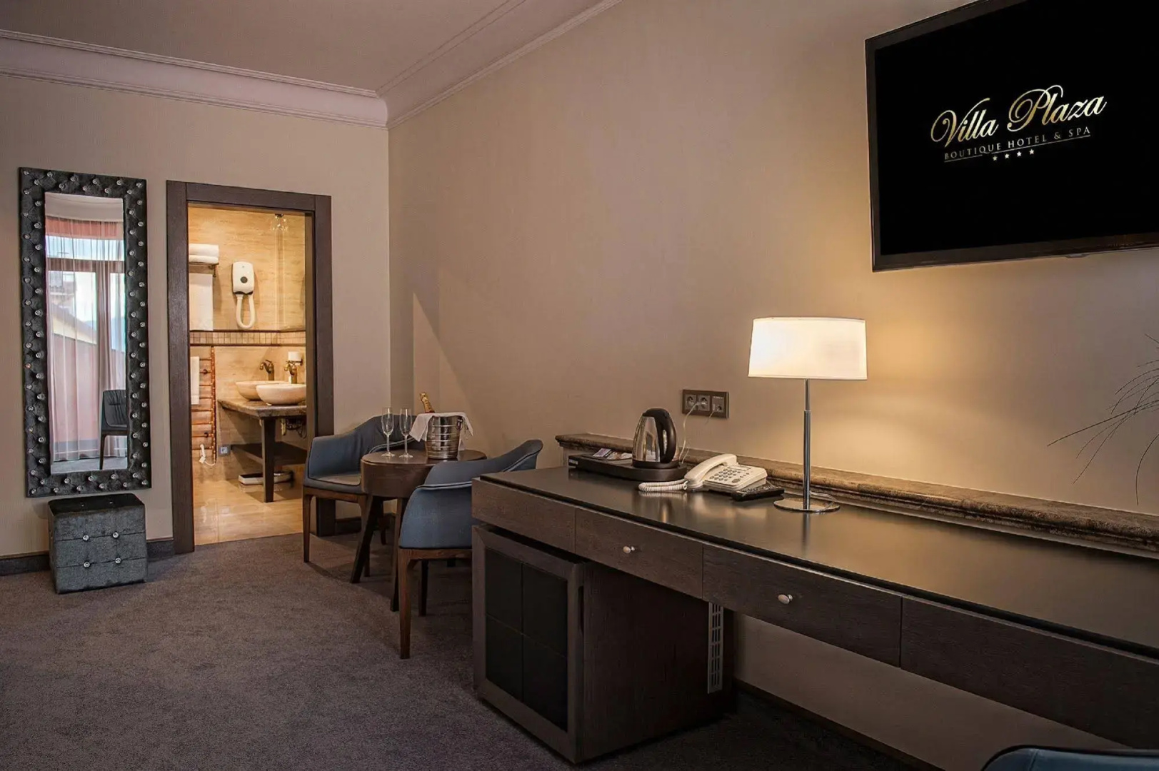 Villa Plaza Boutique Hotel & Spa