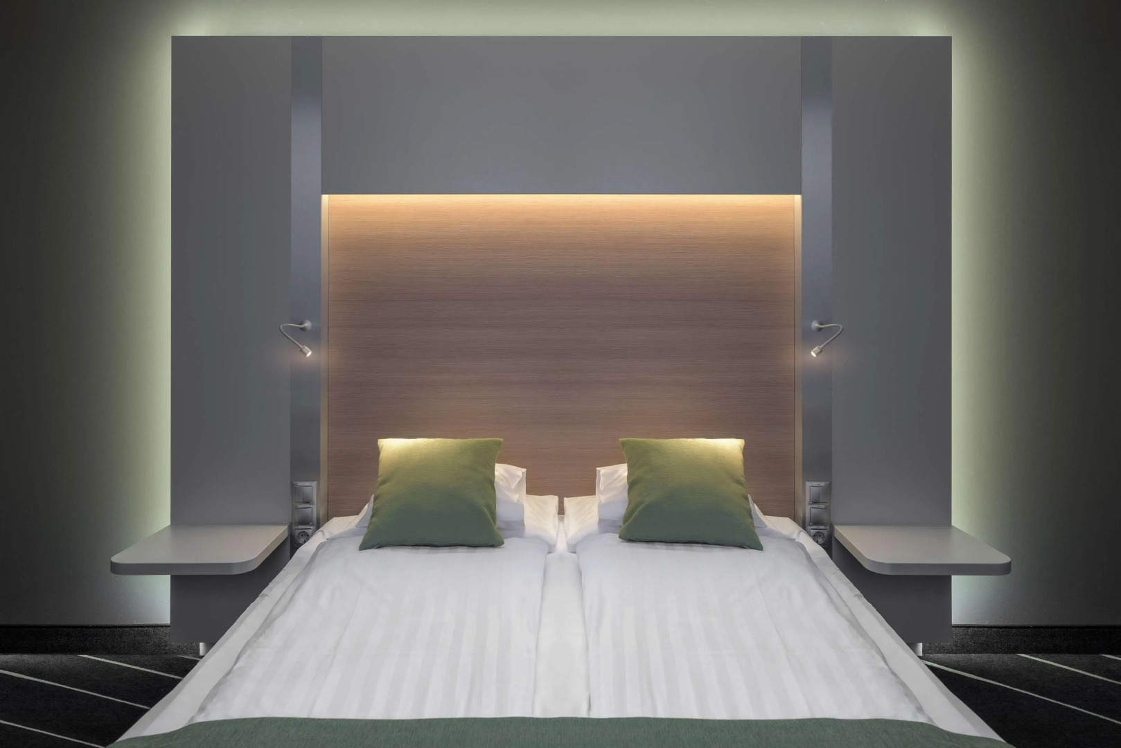 Best Western Plus Lakeside Hotel