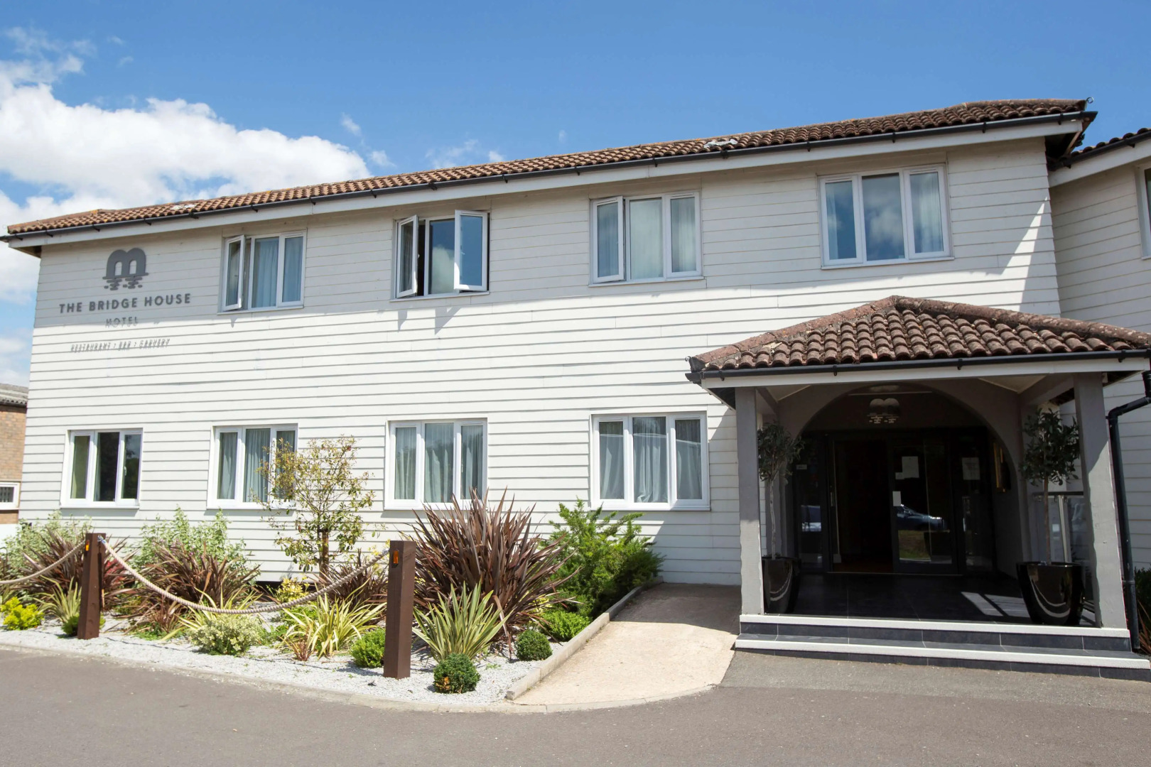 The Bridge House, BW Signature Collection