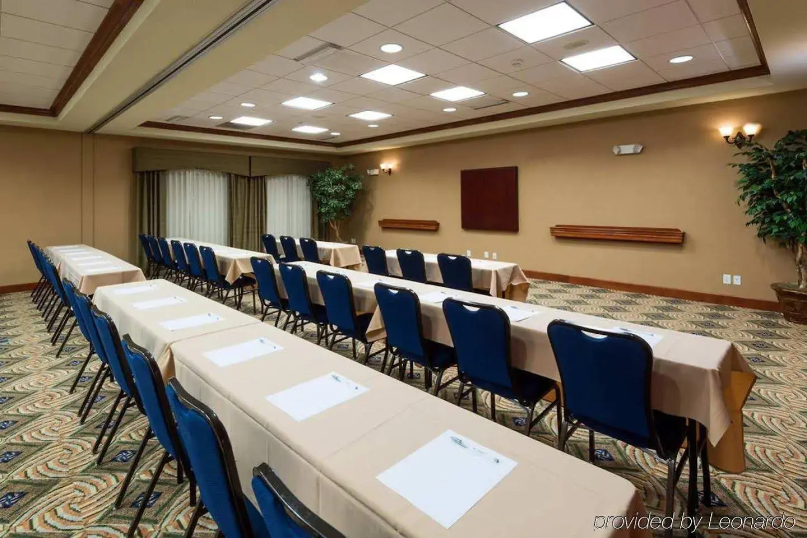 Comfort Inn & Suites Logan Near University