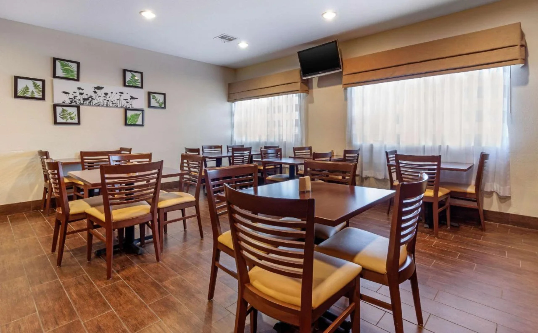 Sleep Inn & Suites Hays I-70