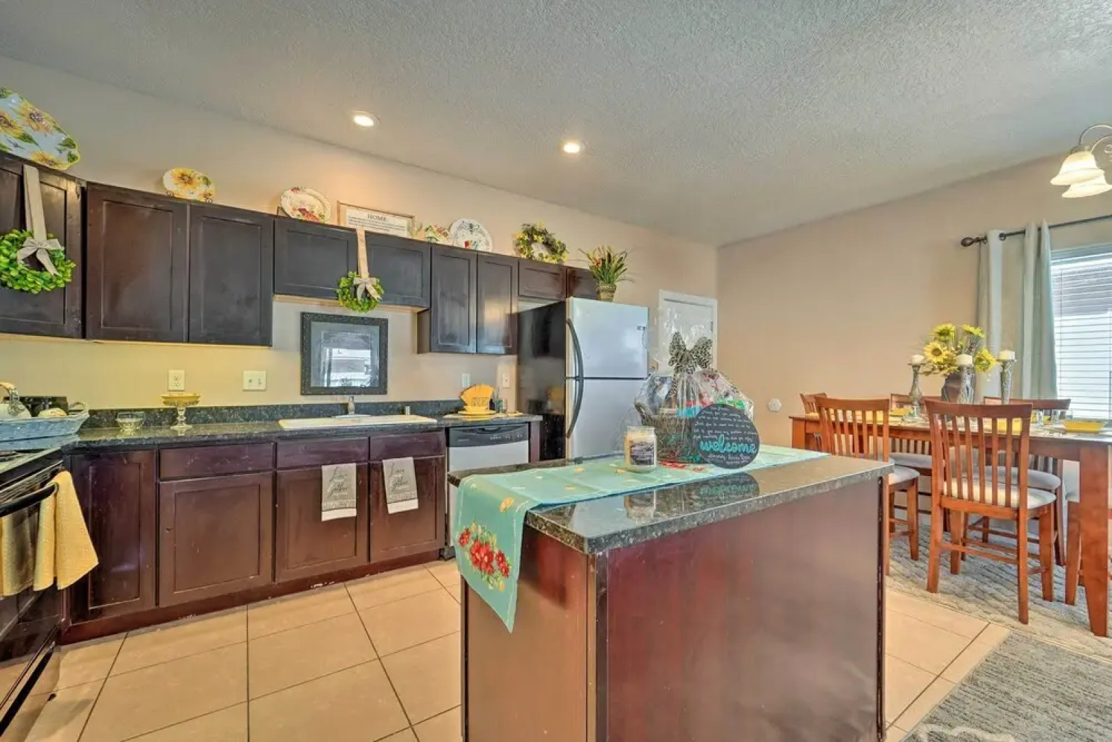 Charming Portales Retreat Across From Enmu!