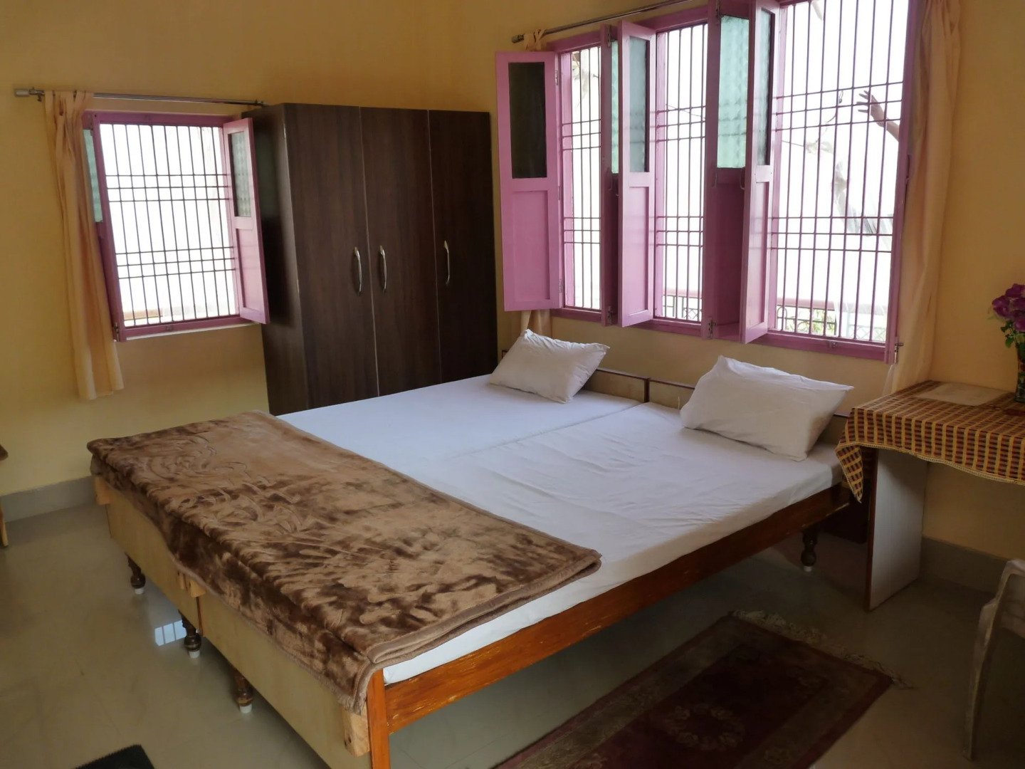 Shri Yoga Mandir Guest House