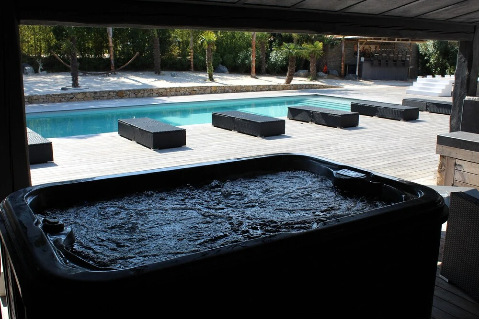 SHANGTASIA Luxury Art Room