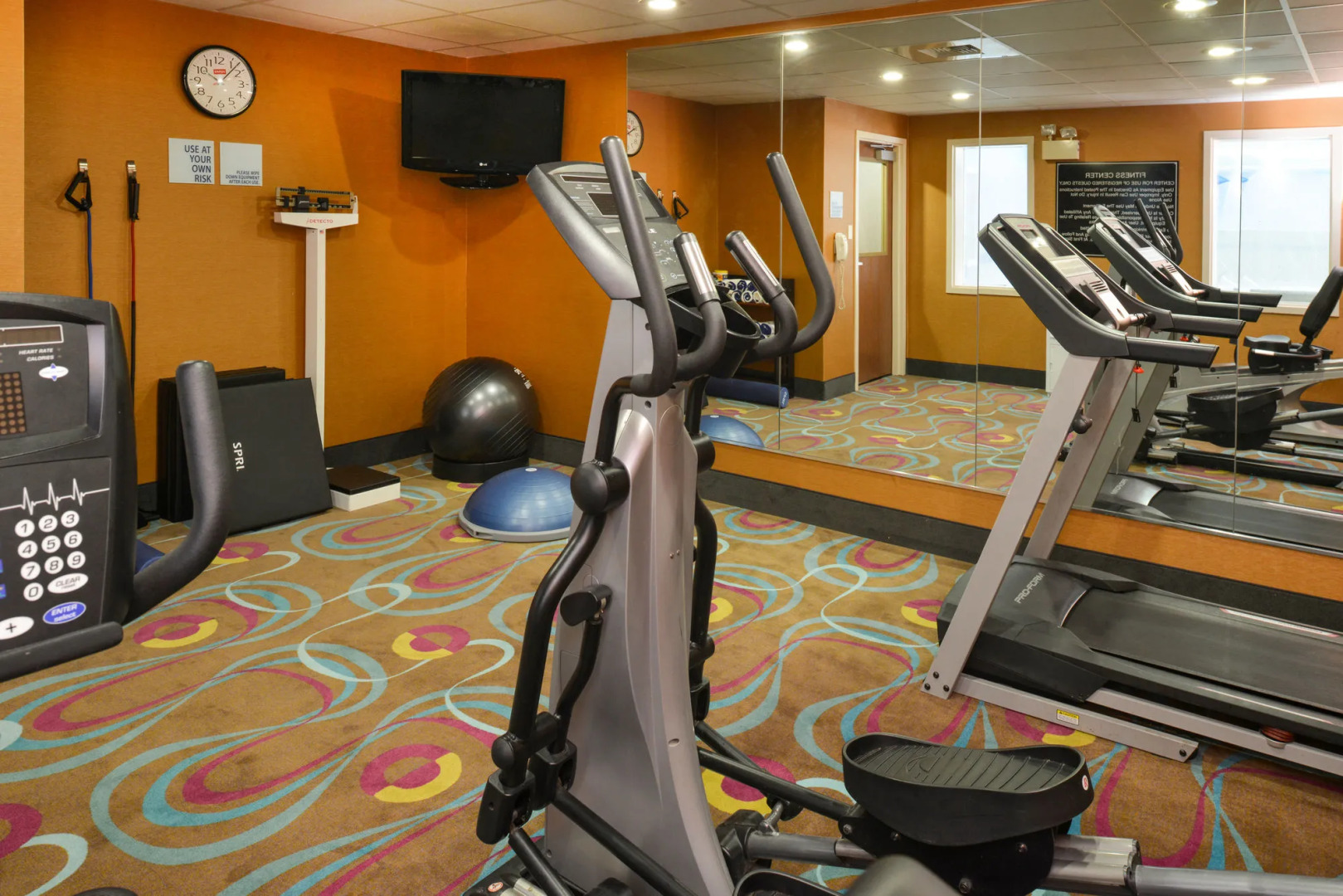 Holiday Inn Express & Suites Dayton-Huber Heights by IHG