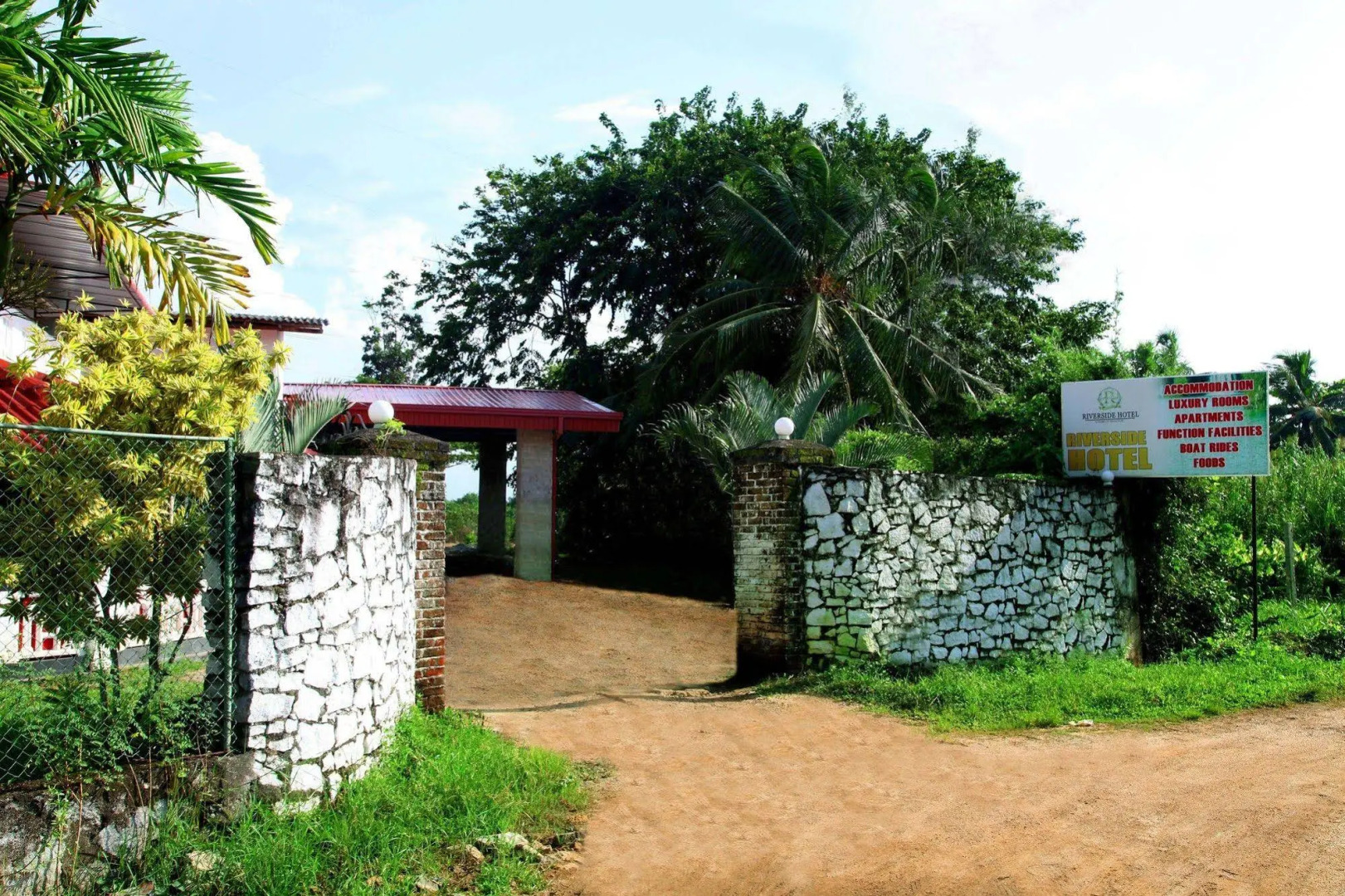 Riverside Hotel Colombo