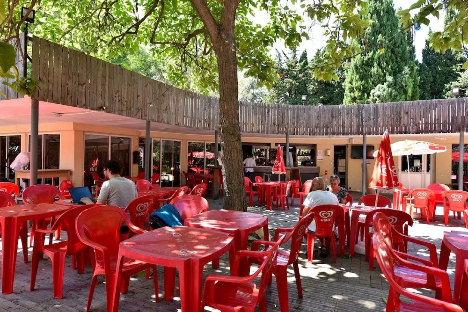 Camping Du Pont D'Avignon