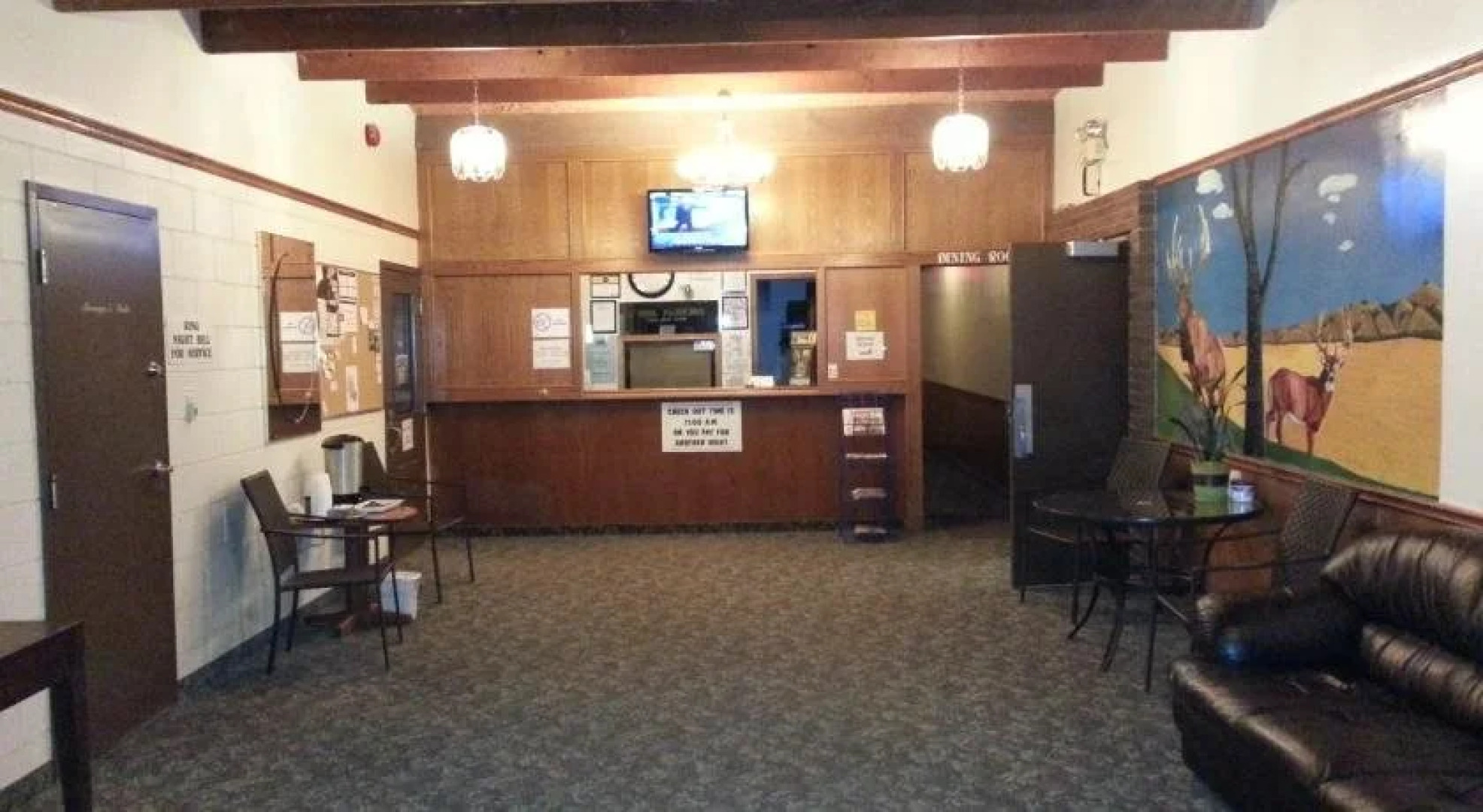 Maple Creek Motor Inn