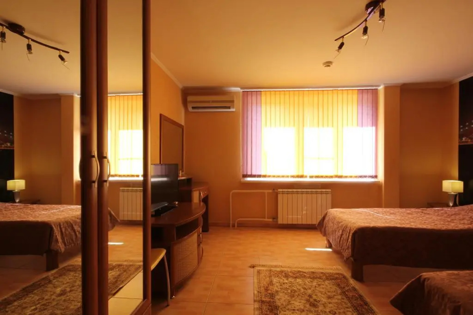 Надежда и К