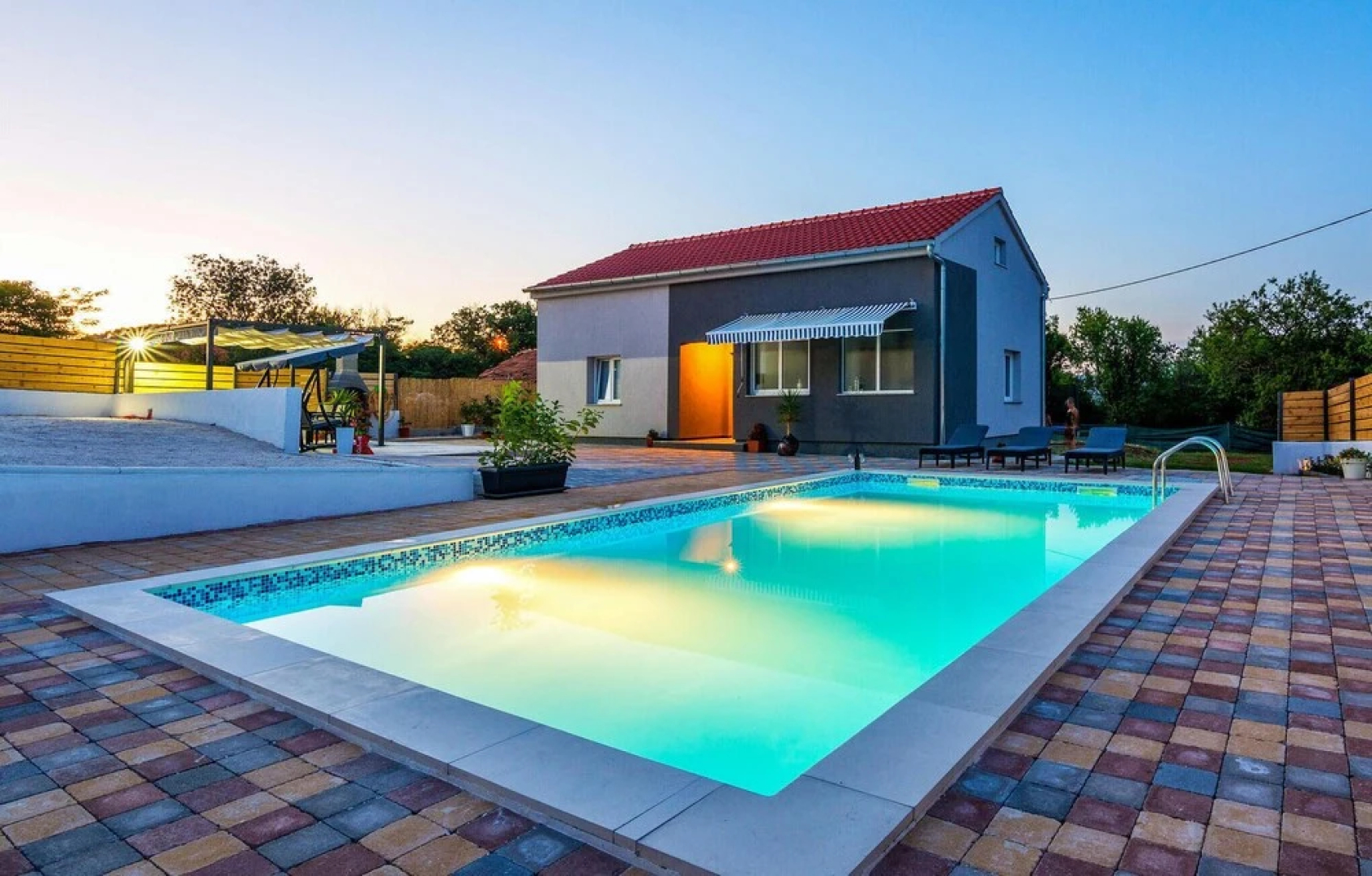 Beautiful Home in Donje Rastane With 3 Bedrooms, Wifi and Outdoor Swimming Pool
