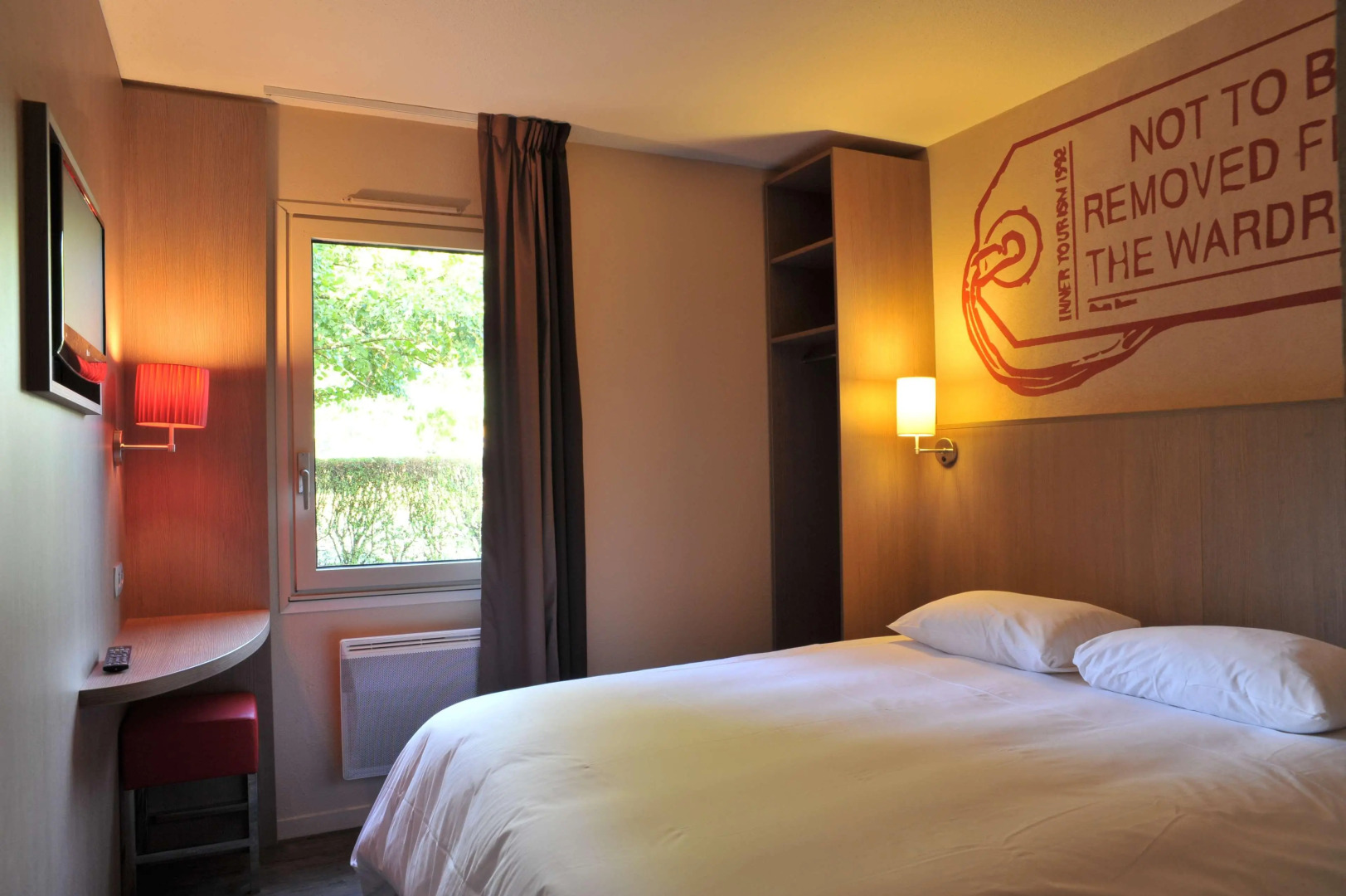 Brit Hotel Essentiel CHOLET