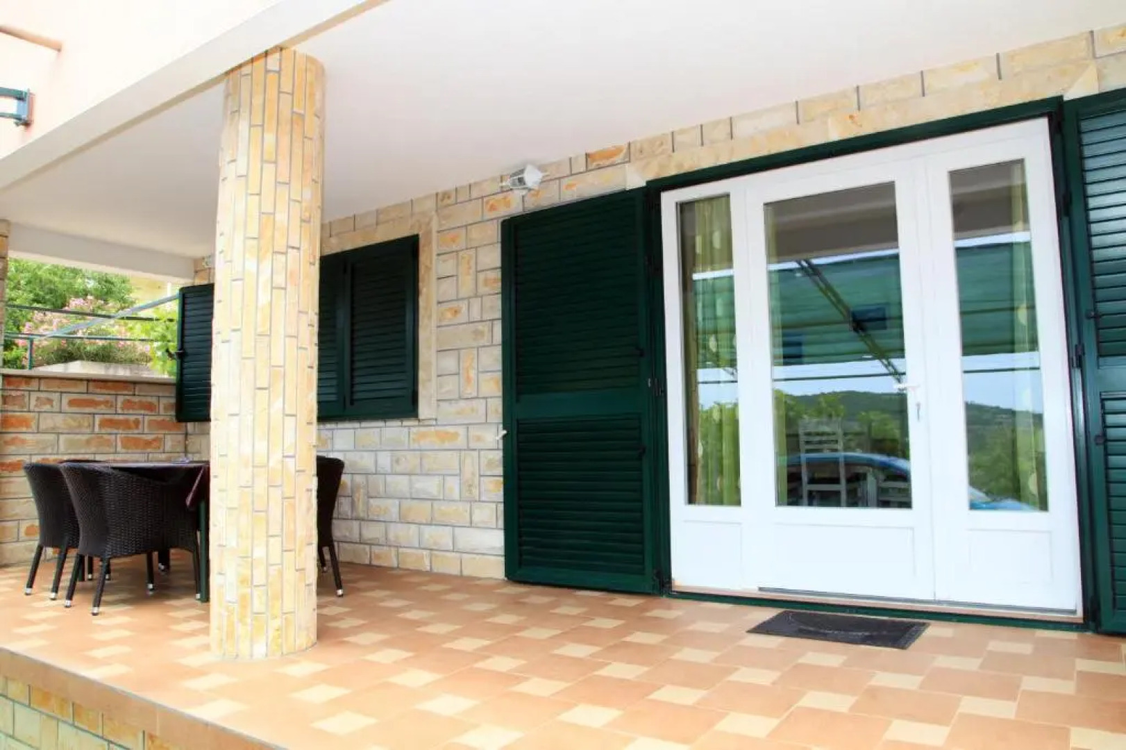 Apartments Hari Tisno