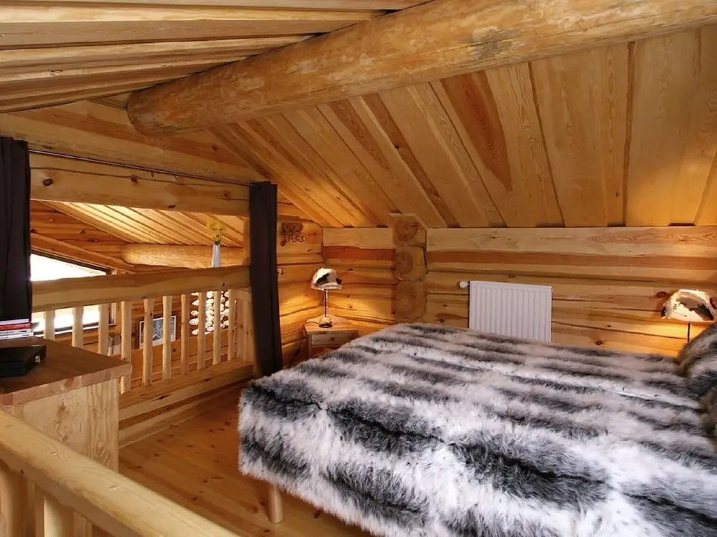 Authentic Chalet With a Fireplace at 500 m From the ski Lift