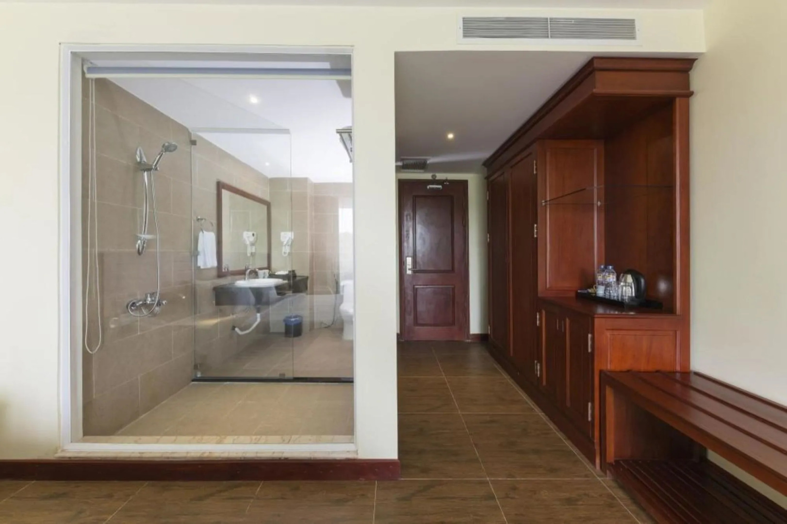 Курортный отель Amarin Resort & Spa Phu Quoc