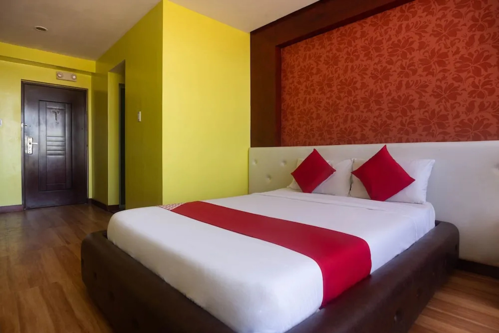 San Remigio Pensionne Suites