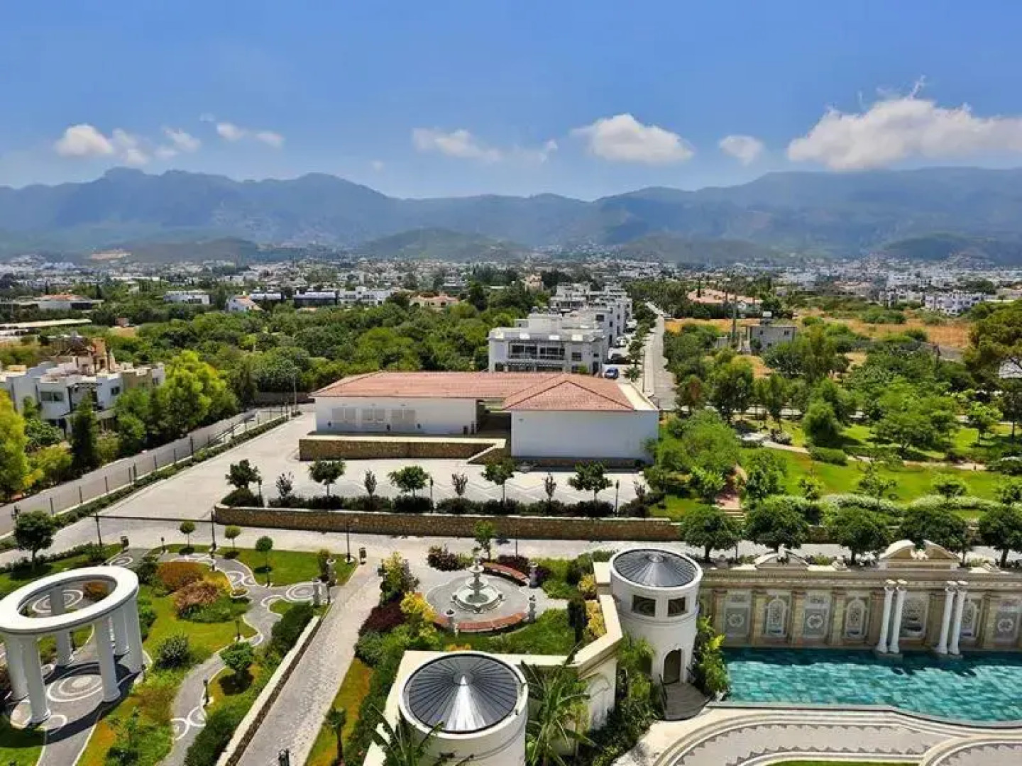 The Diamond Hidden Suites