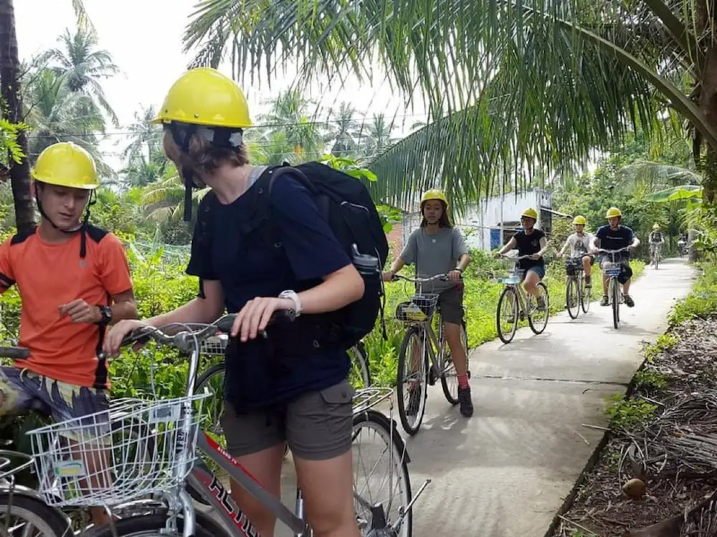 Peaceful Homestay in the Middle of Fruit Garden - Room With Public Restroom