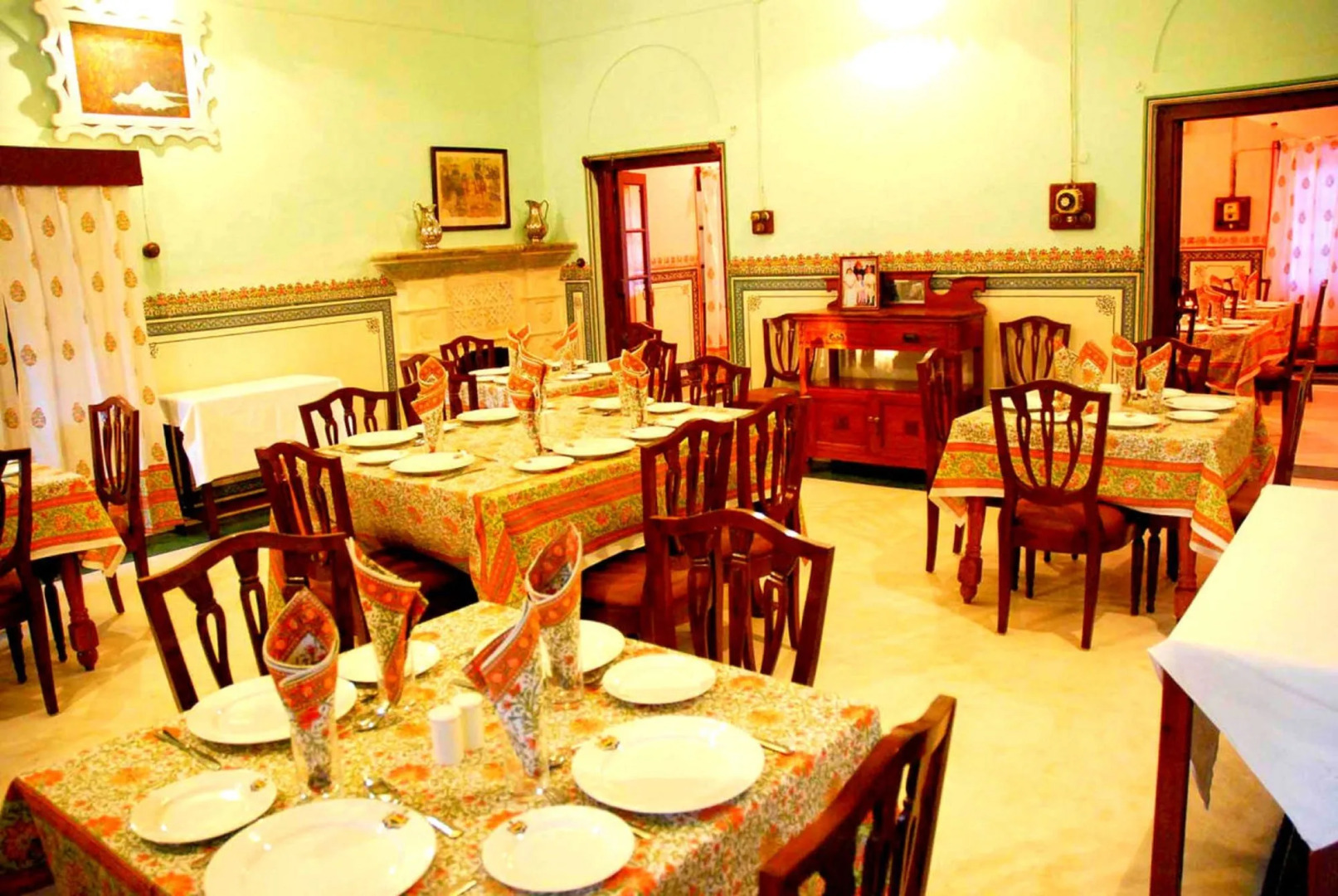 Bijay Niwas Palace 14 Kms from Rampura Agucha
