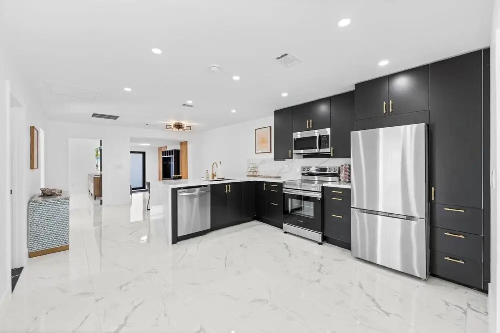 Luxury poolside paradise