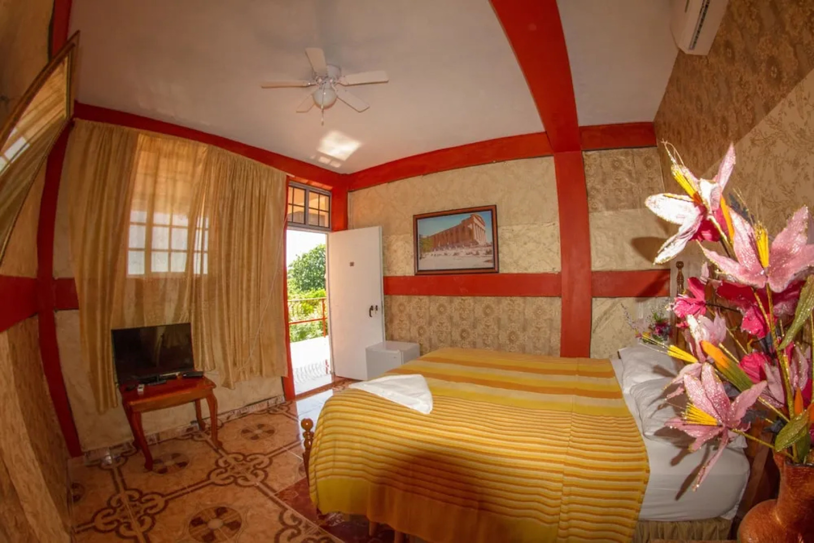 Rollanda Hotel Restaurant