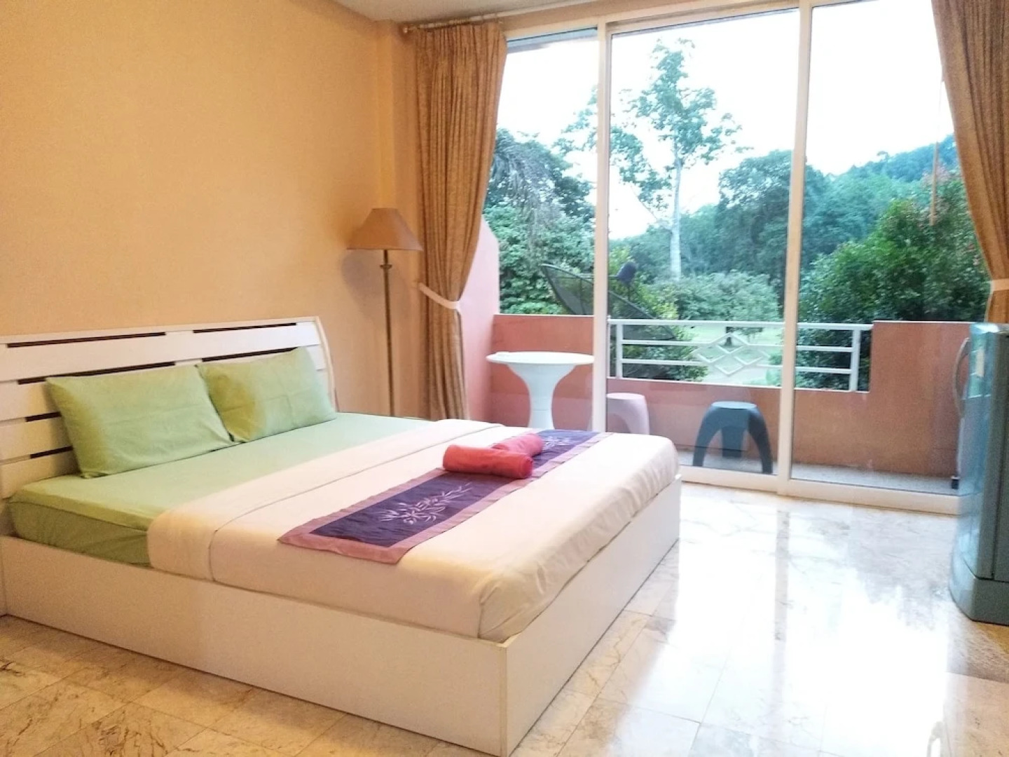 Khao Saming Paradise Resort