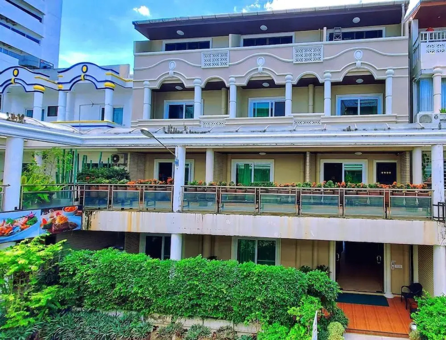 Sawasdee Apartment Patong