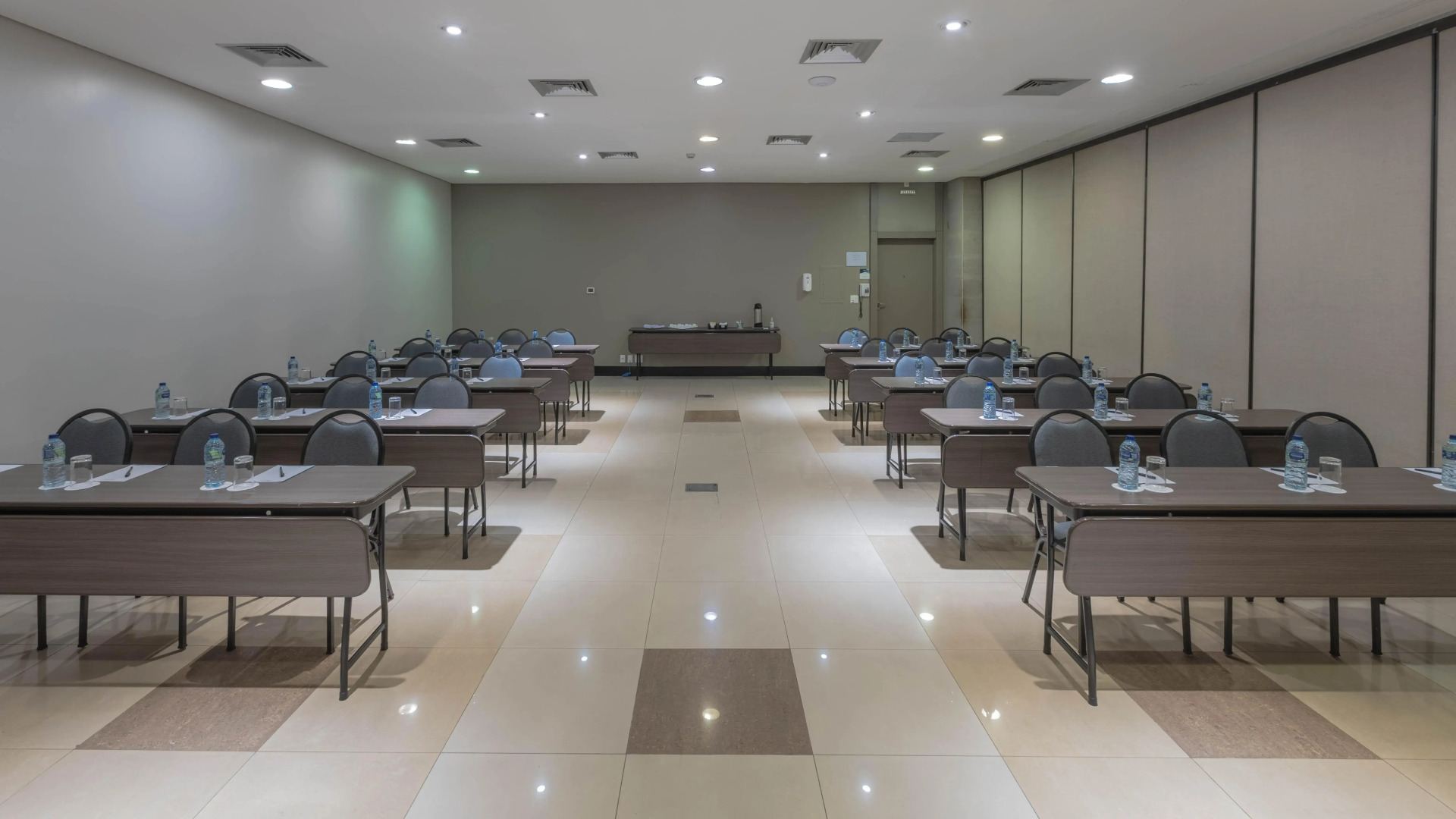 Hotel Deville Prime Cuiabá