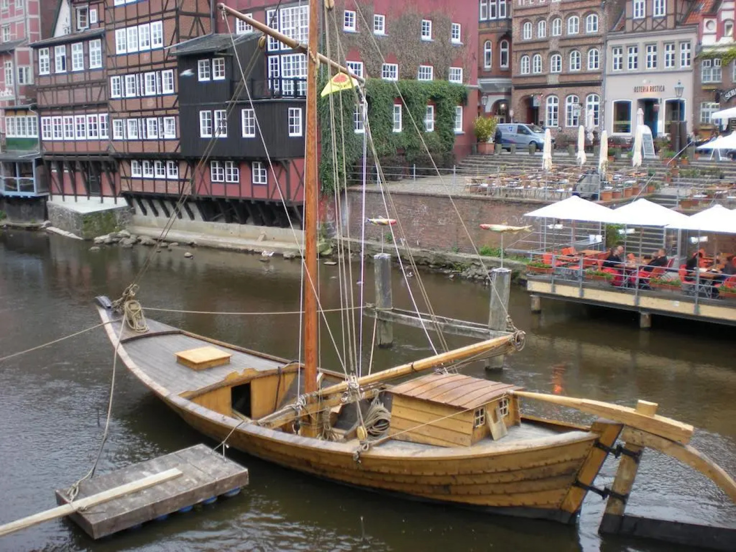 Helle Ferienwohnung im Roten Feld