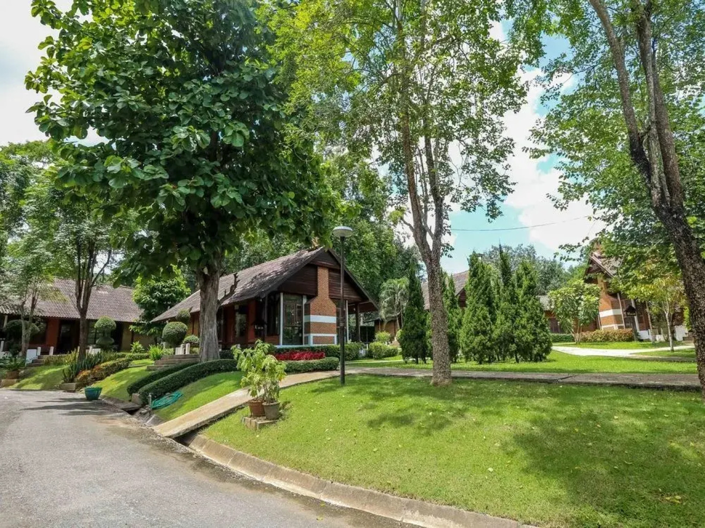 NIDA Rooms Sahakon 108 Sunrise