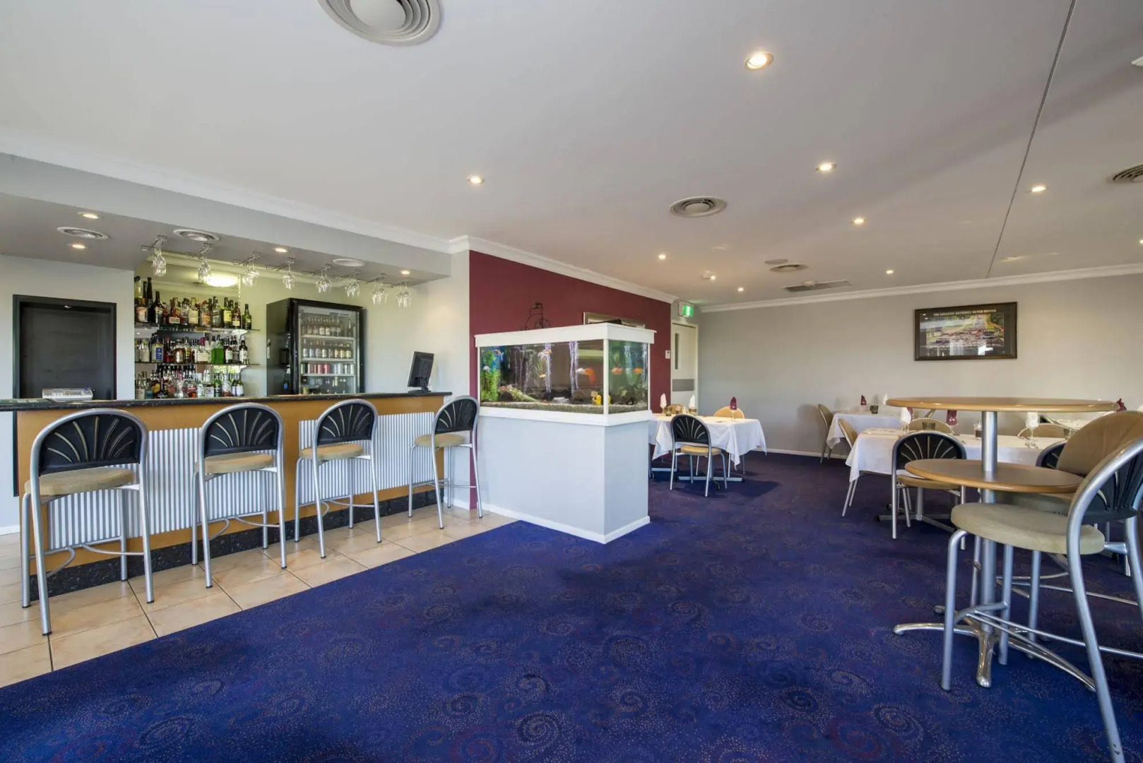 Cotswold Motor Inn