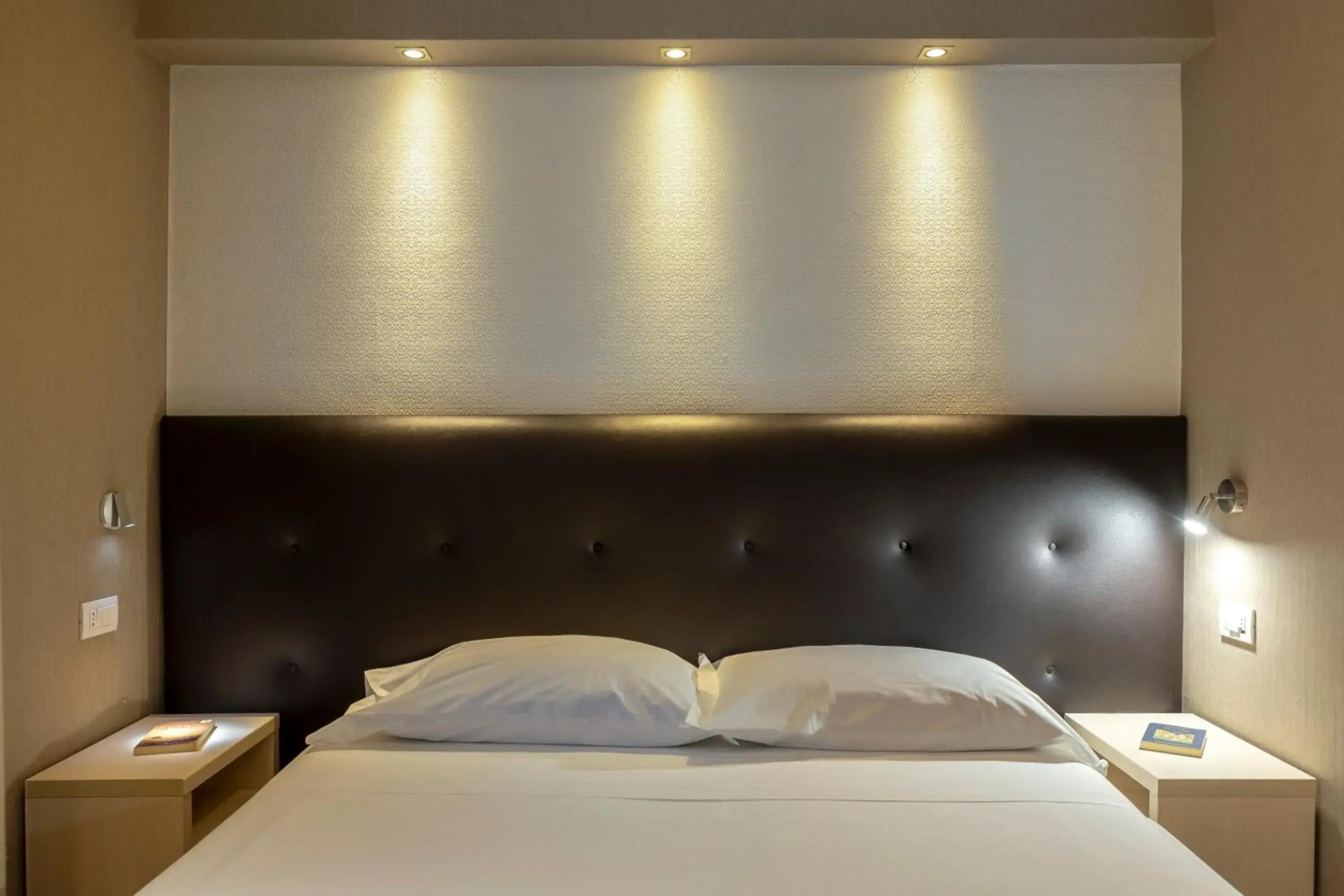 Napolit'amo Hotel Medina