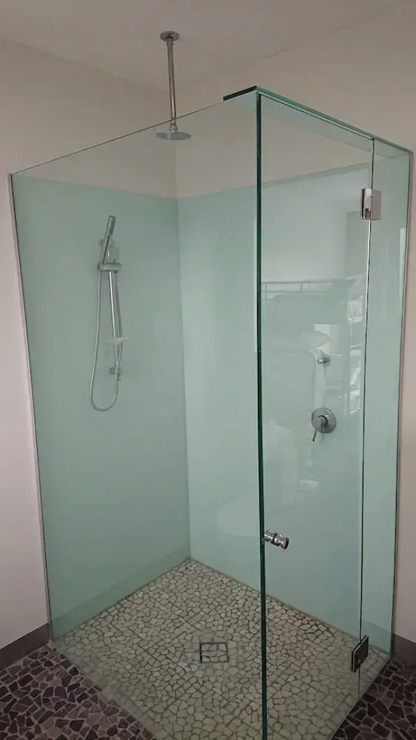 Paradise Escapes - 001