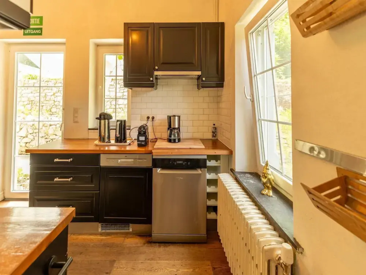 Luxurious Villa With Heated Pool