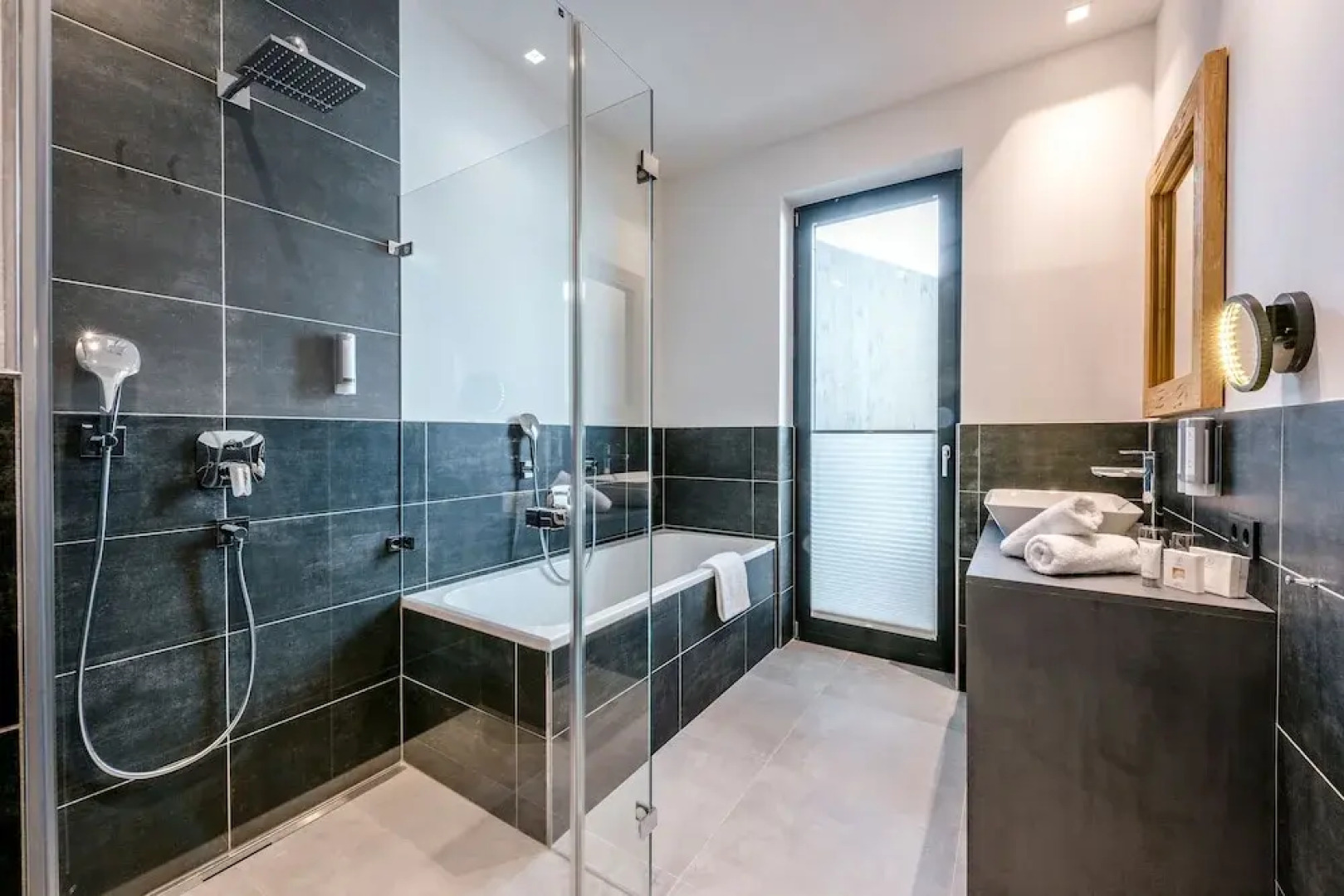 LA SOA Chalets & Eventlodge