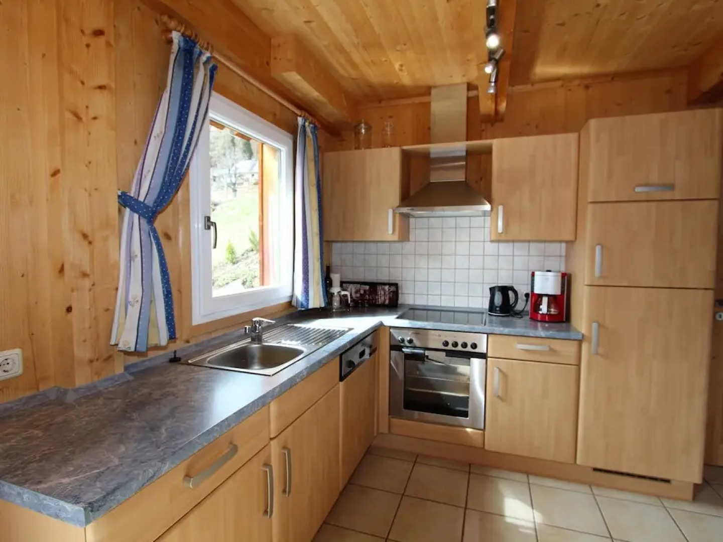 Luxurious Holiday Home in Stadl an der Mur with Hot Tub