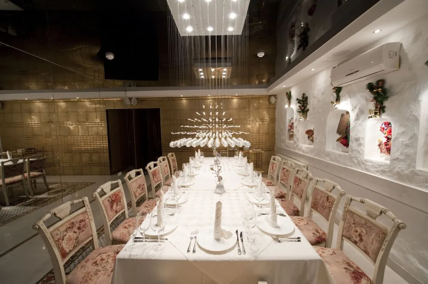 Deluxe Hotel «Купава»