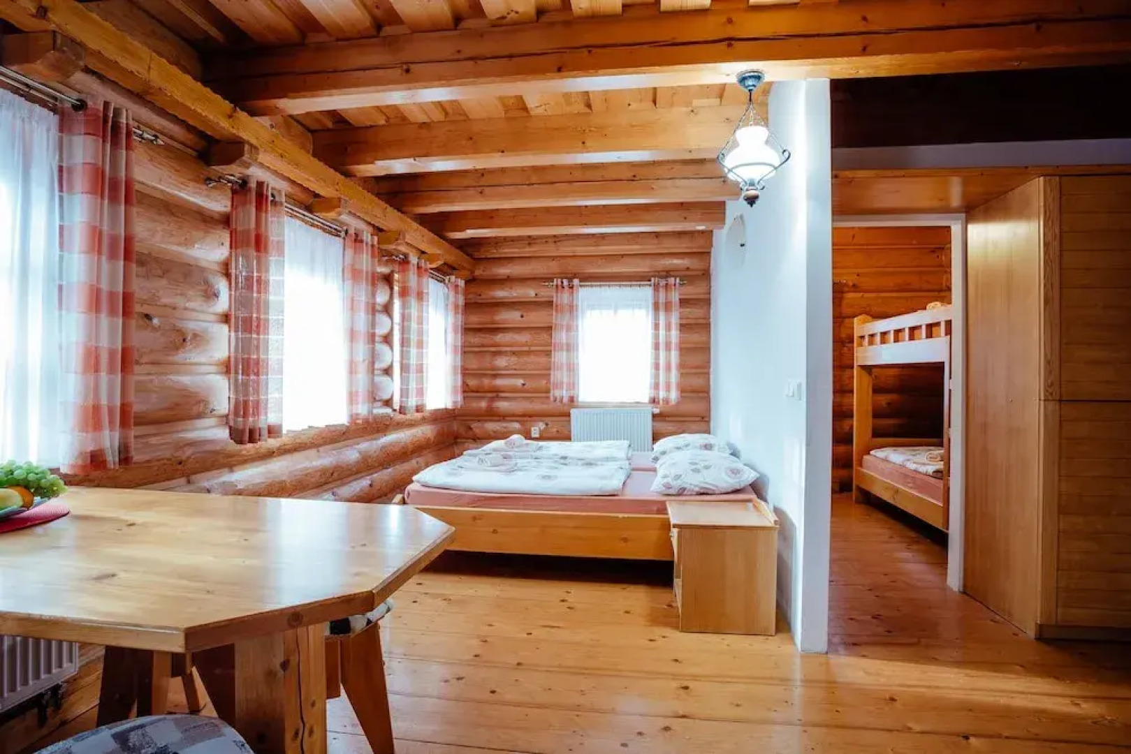 Jánošíkova Valaška Pension & Restaurant