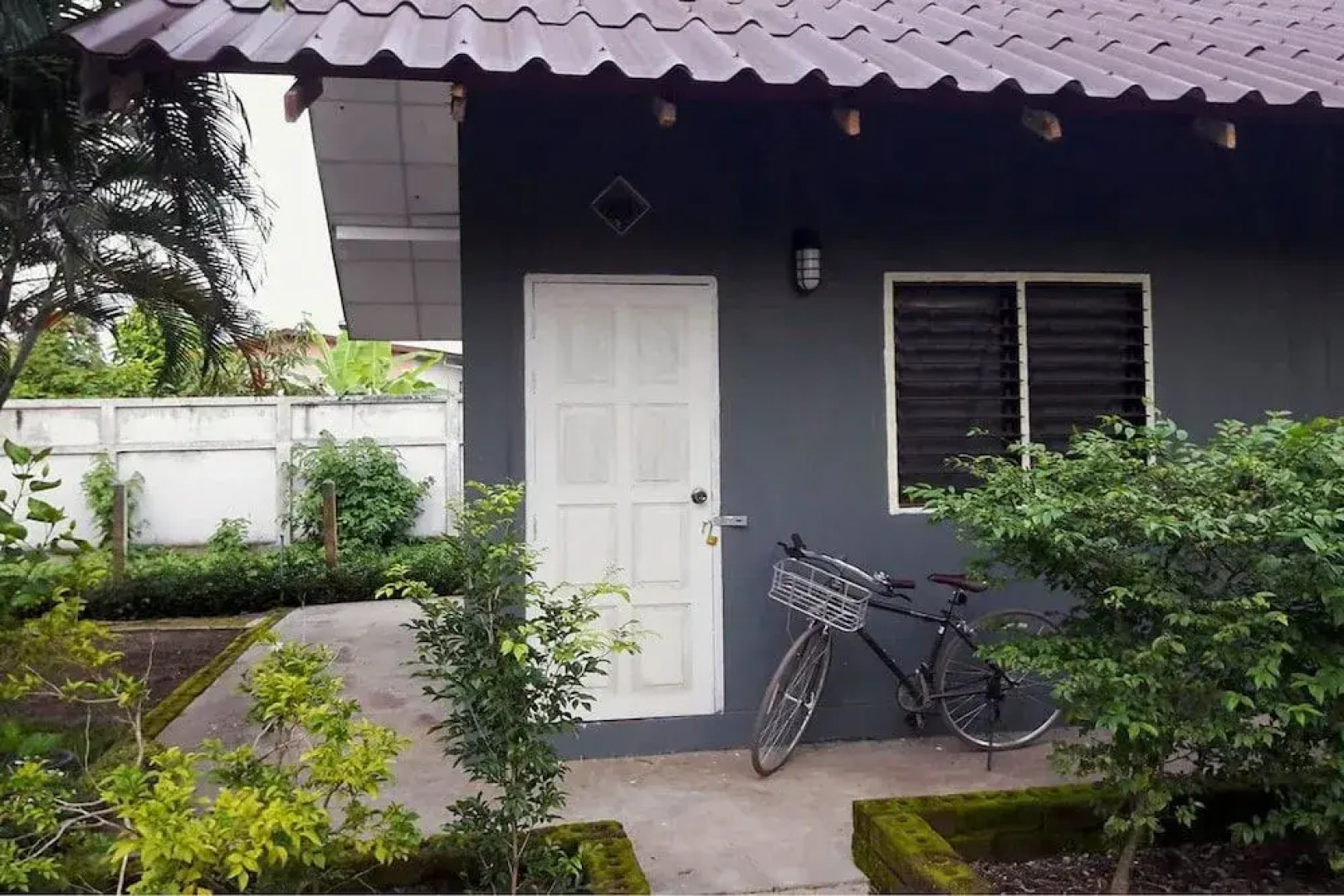 Carrot On The Moon Hostel